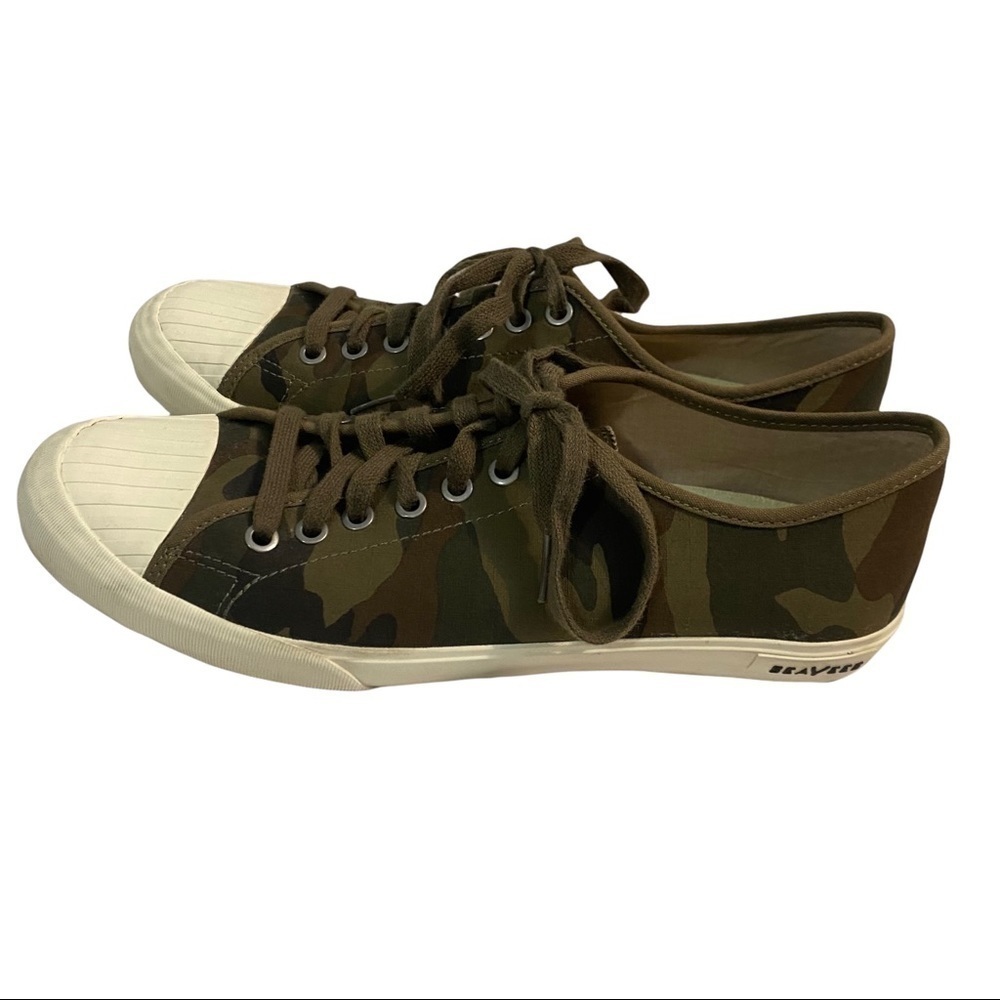 Men’s camo SeaVees low top sneakers